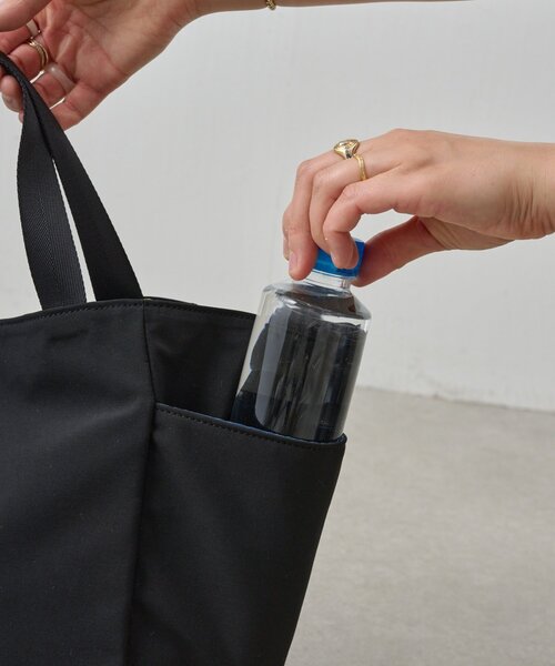 BEARDSLEY(ビアズリー)の「DogプリントBAG(トートバッグ・レディース・ブラック/カーキ・FREE)」の5枚目の写真