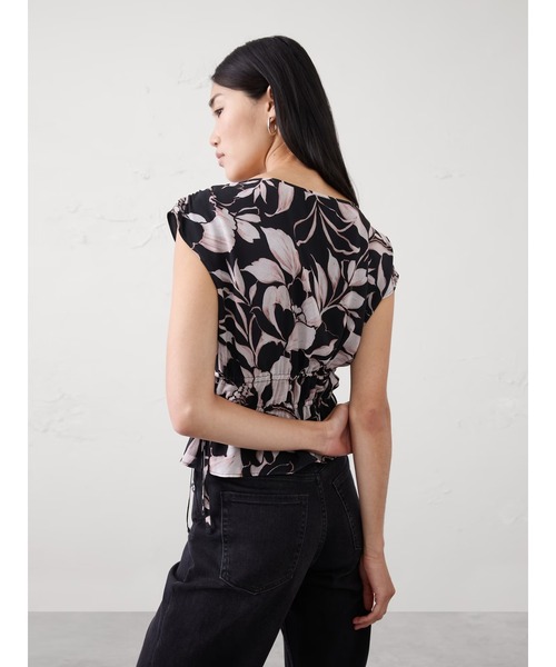 BANANA REPUBLIC FACTORY STORE(バナナリパブリック ファクトリーストア)の「BANANA REPUBLIC FACTORY STORE サイドタイトップ(シャツ/ブラウス・レディース・ブラック/ピンク・XS/S/L/M)」の7枚目の写真