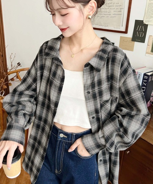 moment+(モーメントプラス)の「マルチウェイ長袖ルーズチェックシャツ(シャツ/ブラウス・レディース・アイボリー/ブラック/グレー/ベージュ/ブラウン/ボルドー・M/L)」の2枚目の写真