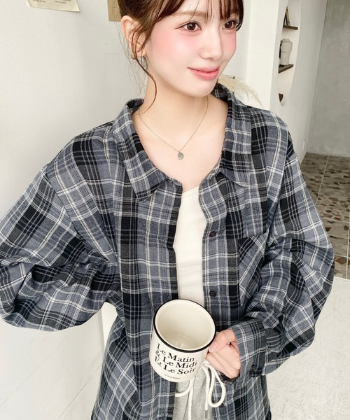 moment+(モーメントプラス)の「マルチウェイ長袖ルーズチェックシャツ(シャツ/ブラウス・レディース・アイボリー/ブラック/グレー/ベージュ/ブラウン/ボルドー・M/L)」の16枚目の写真