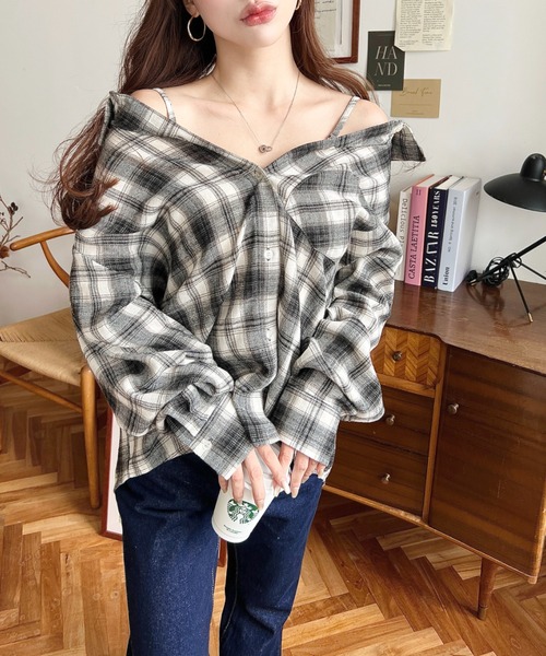 moment+(モーメントプラス)の「マルチウェイ長袖ルーズチェックシャツ(シャツ/ブラウス・レディース・アイボリー/ブラック/グレー/ベージュ/ブラウン/ボルドー・M/L)」の21枚目の写真