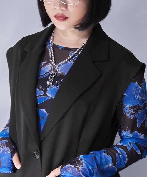 ELUNIS(エルニス)の「シアーコンビミドルベスト(ベスト・レディース・グレー系/ブラック・FREE)」の15枚目の写真