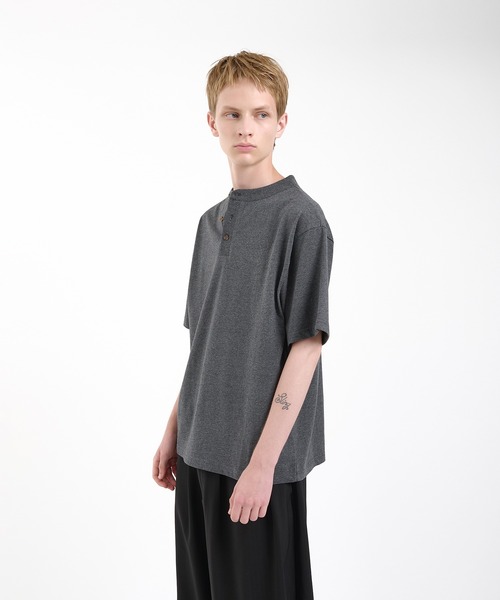Regen Glanz（レーゲングランツ）の「henry design T-shirt/ヘンリーデザインTシャツ（Tシャツ/カットソー・メンズ・グレー/ブラック・LARGE/SMALL/MEDIUM）」の5枚目の写真