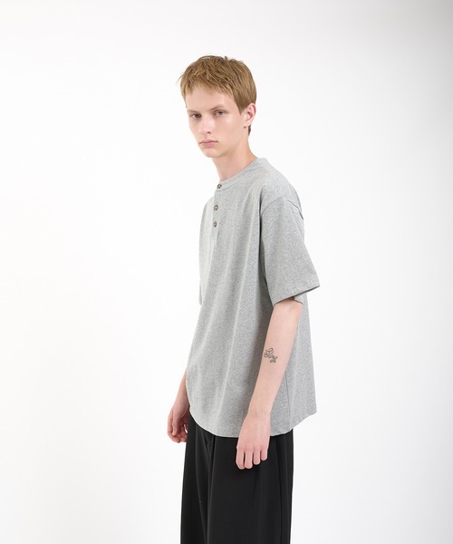 Regen Glanz（レーゲングランツ）の「henry design T-shirt/ヘンリーデザインTシャツ（Tシャツ/カットソー・メンズ・グレー/ブラック・LARGE/SMALL/MEDIUM）」の12枚目の写真