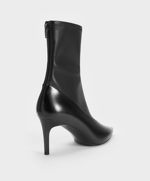 CHARLES & KEITH（チャールズ & キース）の「ポインテッドトゥ スティレットヒールアンクルブーツ（ブーツ・レディース・ブラック系その他7/ダークブラウン/オフホワイト・23.5cm/23cm/24.5cm/22.5cm/25.5cm/25cm）」の7枚目の写真
