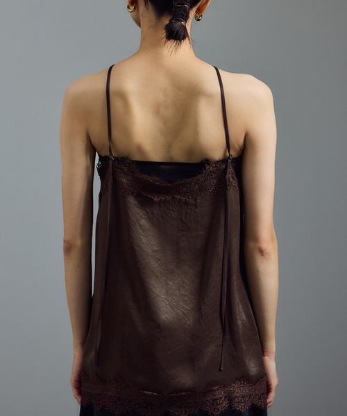 SALON adam et rope'（サロン アダム エ ロペ）の「リバーレース2WAYキャミソール（キャミソール・レディース・ブラウン/ブラック・FREE）」の16枚目の写真