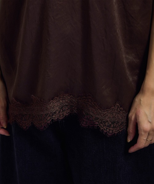 SALON adam et rope'（サロン アダム エ ロペ）の「リバーレース2WAYキャミソール（キャミソール・レディース・ブラウン/ブラック・FREE）」の18枚目の写真