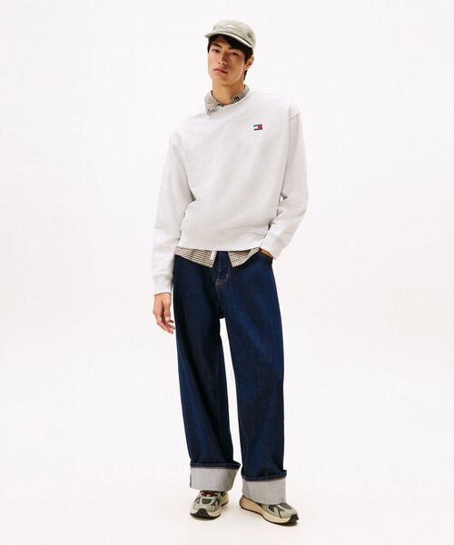 【すぐ届く】 JEANS リラックスバッジクルートレーナー リラックスバッジクルーネックトレーナー（スウェット）｜TOMMY