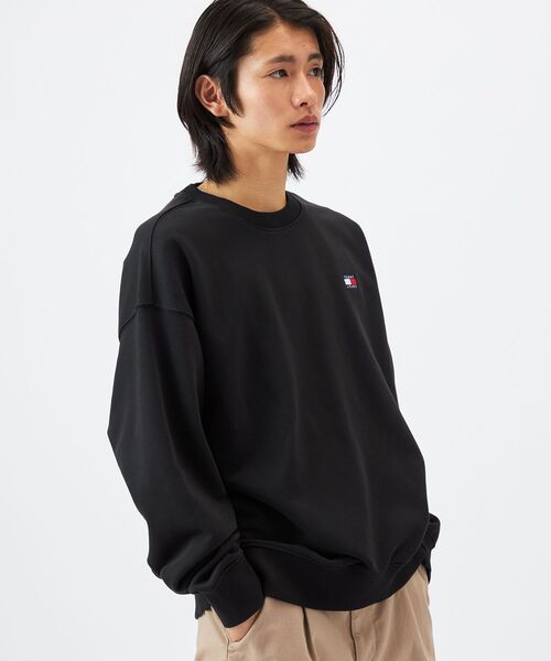 tommy jeans（トミー ジーンズ）の「リラックスバッジクルーネックトレーナー（スウェット・メンズ・ブラック/ライトグレー・X-LARGE/SMALL/LARGE/MEDIUM）」の20枚目の写真