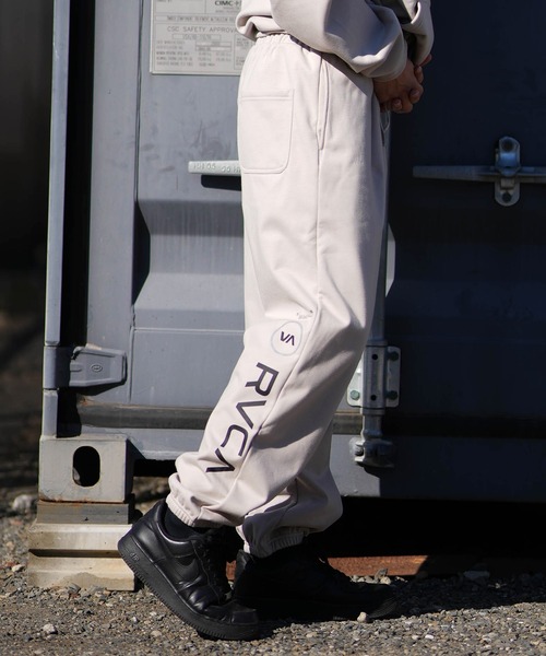 RVCA(ルーカ)の「RVCA/ルーカ REFRECTIVE WRWB LOGO PT ロンパン BF042-P72(その他パンツ・メンズ・ストーン/ブラック/ライトカーキ・L/M/XL)」の2枚目の写真