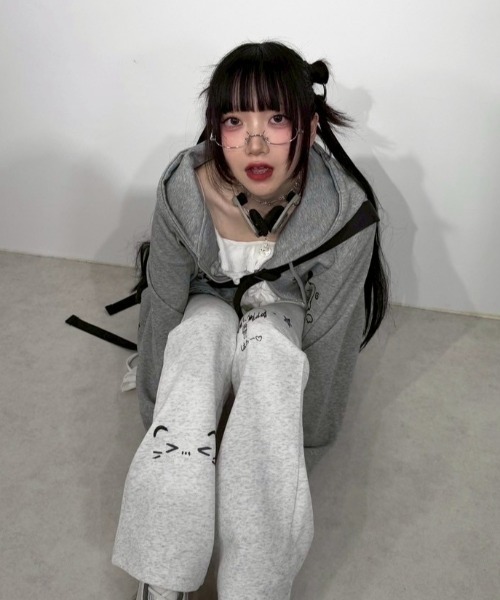 Never mind the XU / Chikashitsu+（ネバーマインド ザ エックスユー / チカシツプラス）の「【Nerd out XU】under rim eye wear / 【ナードアウトエックスユー】アンダーフレームリムレスメガネ（メガネ・メンズ・シルバー/ブラック・ONE SIZE）」の7枚目の写真