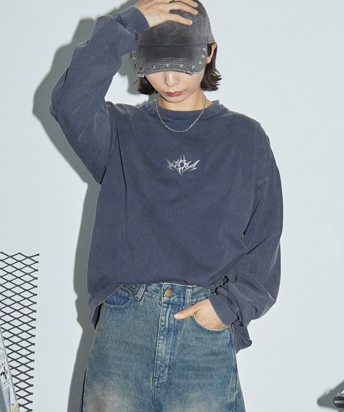 Anchor Smith（アンカー スミス）の「ヴィンテージライク パウダーブリーチ加工 ワンポイントメタルロゴロンT（Tシャツ/カットソー・レディース・ブラック/ネイビー/ブラウン・L/M）」の22枚目の写真