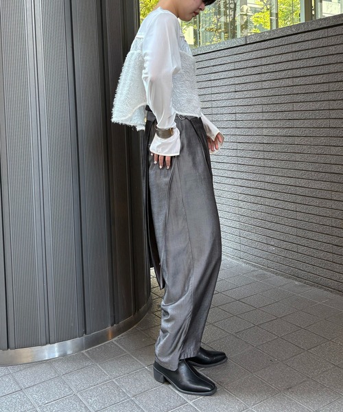 &g'aime(アンジェム)の「【&g'aime】フェザーMIXシアーボレロ Feather-Blend Sheer Bolero(シャツ/ブラウス・レディース・ブラック/ホワイト・FREE)」の13枚目の写真
