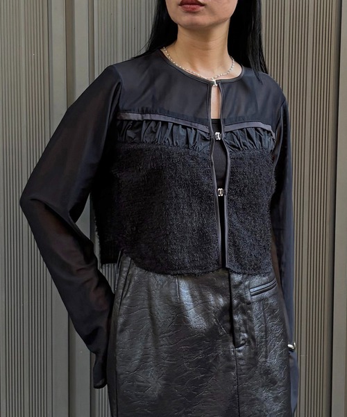 &g'aime(アンジェム)の「【&g'aime】フェザーMIXシアーボレロ Feather-Blend Sheer Bolero(シャツ/ブラウス・レディース・ブラック/ホワイト・FREE)」の18枚目の写真