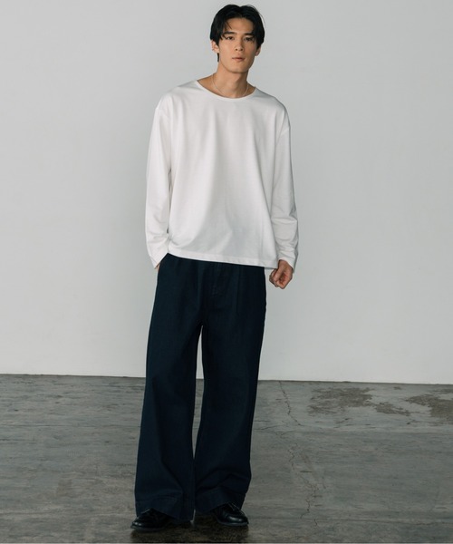 LURAKU（ルラク）の「〇【LURAKU】Open Neck Short Length Tee / LURAKU オープンネック短丈Tシャツ（Tシャツ/カットソー・メンズ・オフホワイト/ブラック・L/M/S）」の7枚目の写真