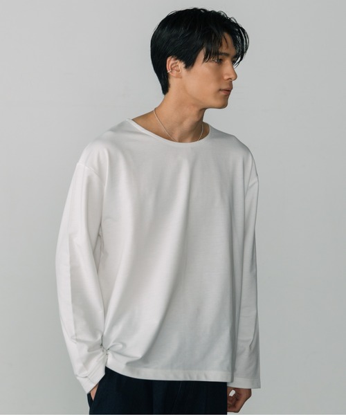LURAKU（ルラク）の「〇【LURAKU】Open Neck Short Length Tee / LURAKU オープンネック短丈Tシャツ（Tシャツ/カットソー・メンズ・オフホワイト/ブラック・L/M/S）」の3枚目の写真