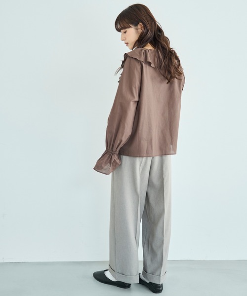 mil（ミル）の「ラッフルフリルカラー コットンブラウス【588089】（シャツ/ブラウス・レディース・オフホワイト/チャコールグレー/ブラウン・ONE SIZE）」の10枚目の写真