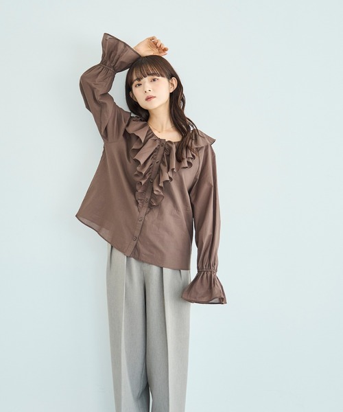 mil（ミル）の「ラッフルフリルカラー コットンブラウス【588089】（シャツ/ブラウス・レディース・オフホワイト/チャコールグレー/ブラウン・ONE SIZE）」の11枚目の写真