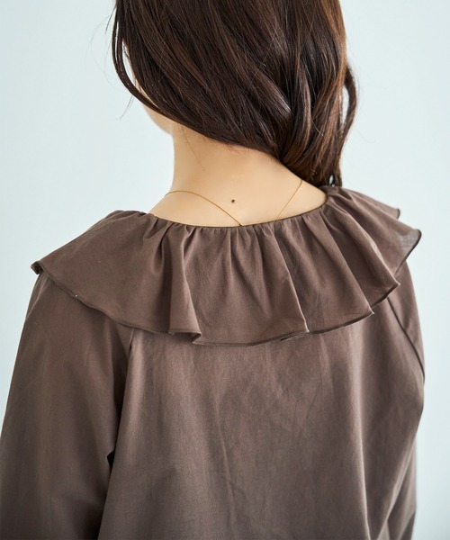 mil（ミル）の「ラッフルフリルカラー コットンブラウス【588089】（シャツ/ブラウス・レディース・オフホワイト/チャコールグレー/ブラウン・ONE SIZE）」の21枚目の写真