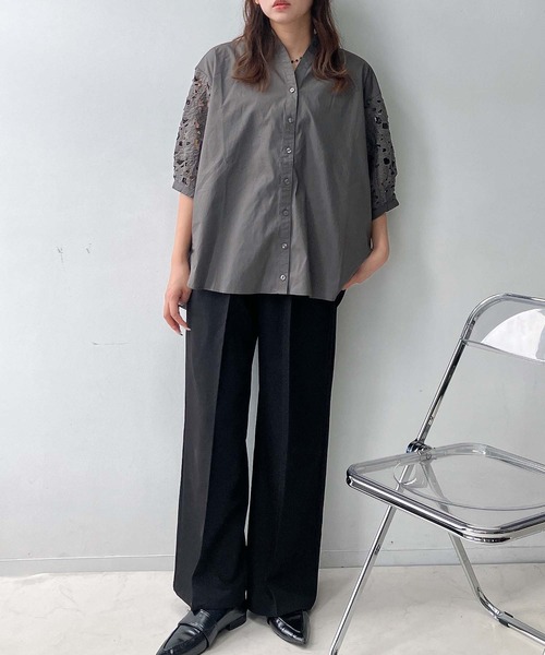 AS KNOW AS plus（アズノゥアズプラス）の「♪袖レース5分袖スキッパーシャツ（シャツ/ブラウス・レディース・ネイビー系/チャコールグレー/オフホワイト/ライトカーキ/ブルー系/ブラウン系・FREE）」の20枚目の写真