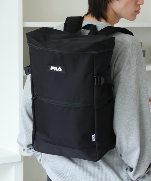 FILA（フィラ）の「【FILA/フィラ】スクエアデイパック（バックパック/リュック・メンズ・トリコロール/ブラック/ブラック系その他・FREE）」の6枚目の写真