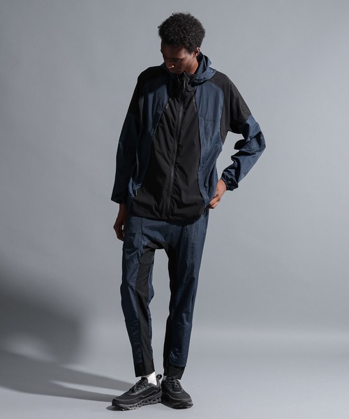 NUMERALS（ヌメラルズ）の「【NUMERALS】アクティブパンツ（その他パンツ・メンズ・ブラック/ネイビー・LARGE/MEDIUM）」の7枚目の写真