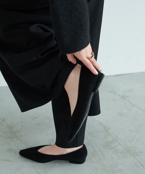 carino（カリーノ）の「スリムスクエアトゥフラットパンプス（パンプス・レディース・ブルーグレー/クリーム/ブラック系その他6/ピンク系その他4・22.5cm/24.5cm/24cm/23.5cm/23cm）」の2枚目の写真