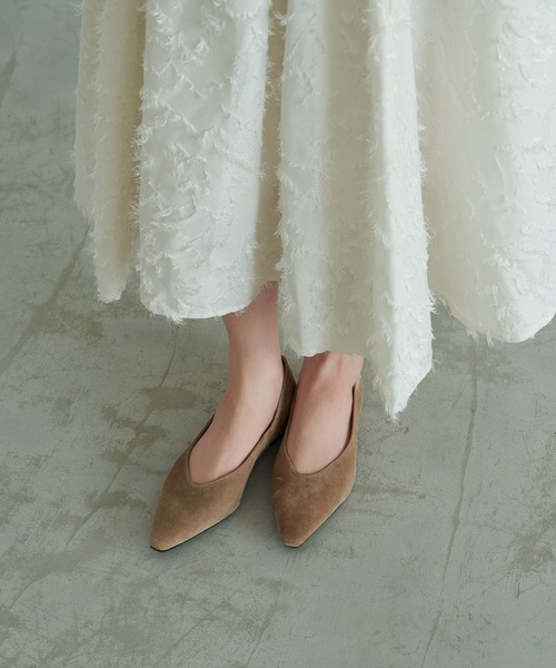 carino（カリーノ）の「スリムスクエアトゥフラットパンプス（パンプス・レディース・ブルーグレー/クリーム/ブラック系その他6/ピンク系その他4・22.5cm/24.5cm/24cm/23.5cm/23cm）」の4枚目の写真