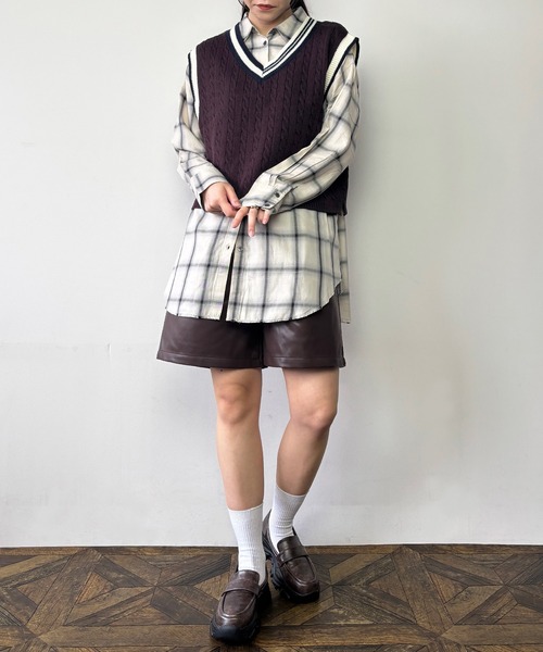 NICOLE CLUB(ニコル クラブ)の「オンブレチェックシャツ(シャツ/ブラウス・レディース・ブラウン/ネイビー/オフホワイト・MEDIUM)」の7枚目の写真