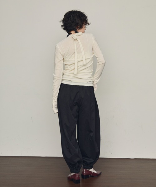 Trish（トリッシュ）の「シアーフロッキーホルターネックレイヤードロンT（Tシャツ/カットソー・レディース・グレー/ブラウン/ホワイト/ブラック・MEDIUM）」の21枚目の写真