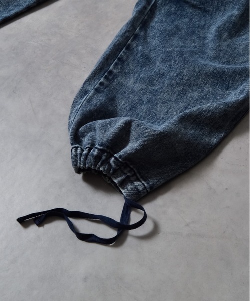 DOUBLE STEAL（ダブルスティール）の「ケミカルイージーデニムカーゴパンツ（カーゴパンツ・メンズ・ブラック/ブルー・LARGE/MEDIUM）」の19枚目の写真