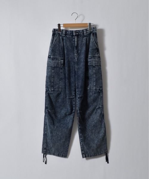 DOUBLE STEAL（ダブルスティール）の「ケミカルイージーデニムカーゴパンツ（カーゴパンツ・メンズ・ブラック/ブルー・LARGE/MEDIUM）」の13枚目の写真