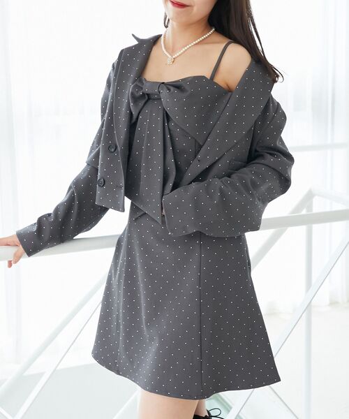 MAJESTIC LEGON（マジェスティックレゴン）の「キラキラビッグリボンミニワンピ（ワンピース・レディース・グレー/ブラック/ベージュ・MEDIUM）」の7枚目の写真