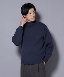 タートルネック」に該当するブルー・ネイビー/青色系のファッション