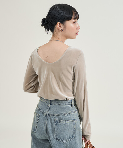 FREAK'S STORE(フリークスストア)の「ベロア バックオープンロンT(Tシャツ/カットソー・レディース・ブラック/ワイン/ベージュ/ネイビー・フリ-)」の21枚目の写真