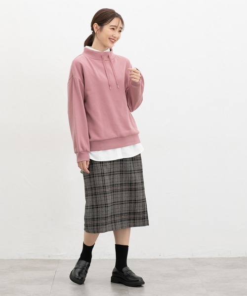 Honeys(ハニーズ)の「【ハニぽか】スタンドゆるトップス(スウェット・レディース・杢グレー/ピンク/サックスブルー/ベージュ/スミクロ/オートミール・S/M/LL/L)」の21枚目の写真