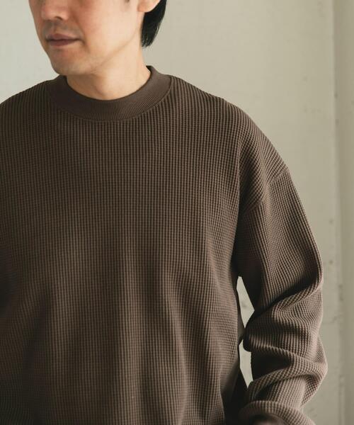 URBAN RESEARCH DOORS（アーバンリサーチドアーズ）の「『UR TECH』ワッフルロングスリーブTシャツ（Tシャツ/カットソー・メンズ・ブラウン/ホワイト系その他/チャコールグレー・MEDIUM/LARGE）」の7枚目の写真