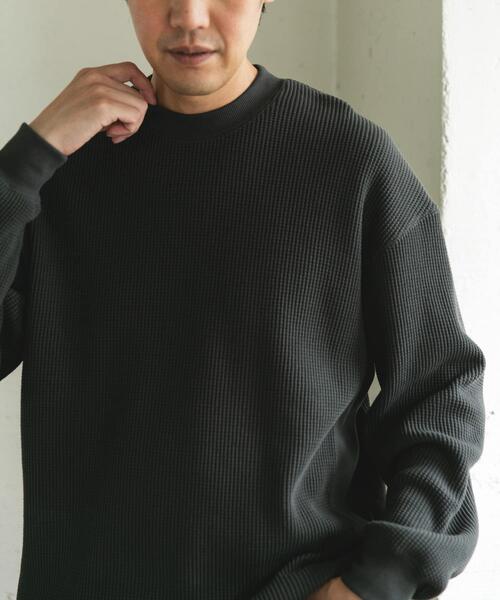 URBAN RESEARCH DOORS（アーバンリサーチドアーズ）の「『UR TECH』ワッフルロングスリーブTシャツ（Tシャツ/カットソー・メンズ・ブラウン/ホワイト系その他/チャコールグレー・MEDIUM/LARGE）」の21枚目の写真