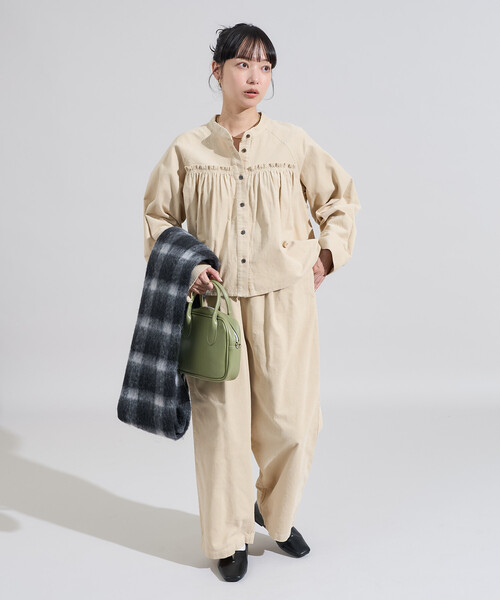 FREAK'S STORE(フリークスストア)の「<セットアップ対応> コーデュロイ ギャザーシャツ(シャツ/ブラウス・レディース・ナチュラル/ネイビー/ワインレッド・フリ-)」の4枚目の写真