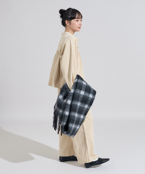 FREAK'S STORE(フリークスストア)の「<セットアップ対応> コーデュロイ ギャザーシャツ(シャツ/ブラウス・レディース・ナチュラル/ネイビー/ワインレッド・フリ-)」の5枚目の写真