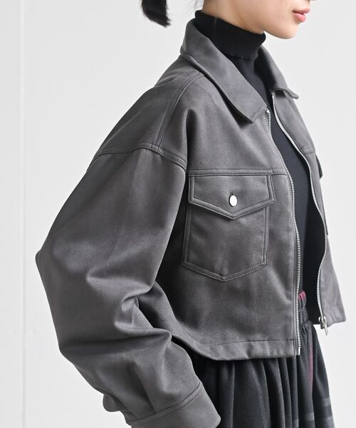 rps（アールピーエス）の「スエードポンチジップショートジャケット（ブルゾン・レディース・ブラウン/モカ/チャコールグレー/アイボリー/ブラック系その他4/ダークブラウン・フリー）」の2枚目の写真