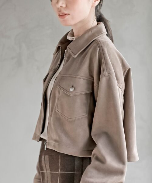 rps（アールピーエス）の「スエードポンチジップショートジャケット（ブルゾン・レディース・ブラウン/モカ/チャコールグレー/アイボリー/ブラック系その他4/ダークブラウン・フリー）」の8枚目の写真
