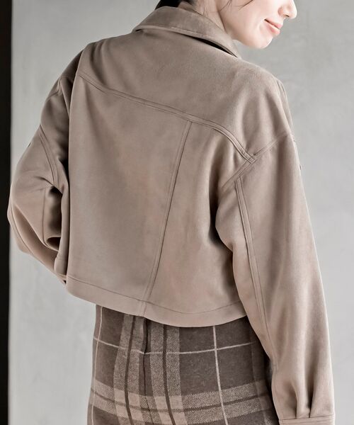 rps（アールピーエス）の「スエードポンチジップショートジャケット（ブルゾン・レディース・ブラウン/モカ/チャコールグレー/アイボリー/ブラック系その他4/ダークブラウン・フリー）」の9枚目の写真