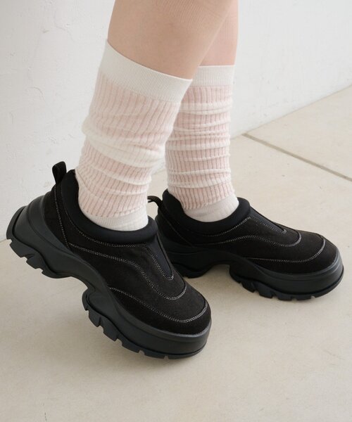 w closet（ダブルクローゼット）の「ボリュームソールスリッポン（ブーツ・レディース・ブラウン/ブラック・MEDIUM/LARGE）」の4枚目の写真