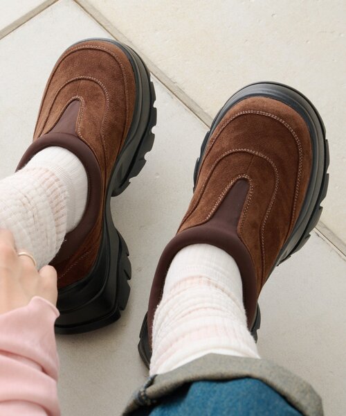 w closet（ダブルクローゼット）の「ボリュームソールスリッポン（ブーツ・レディース・ブラウン/ブラック・MEDIUM/LARGE）」の7枚目の写真