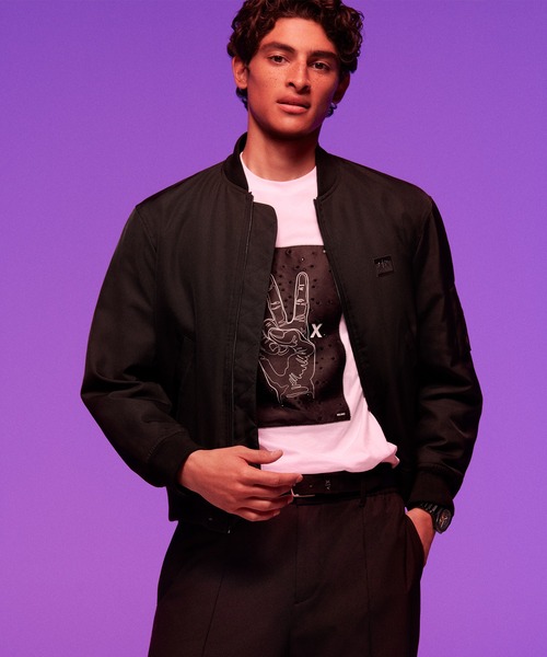 ARMANI EXCHANGE(アルマーニエクスチェンジ)の「【A|X アルマーニ エクスチェンジ】ピースデザイン 半袖クルーネックTシャツ/REGULAR(Tシャツ/カットソー・メンズ・ホワイト/ブラック・MEDIUM/SMALL/X-LARGE/X-SMALL/XX-LARGE/LARGE)」の9枚目の写真