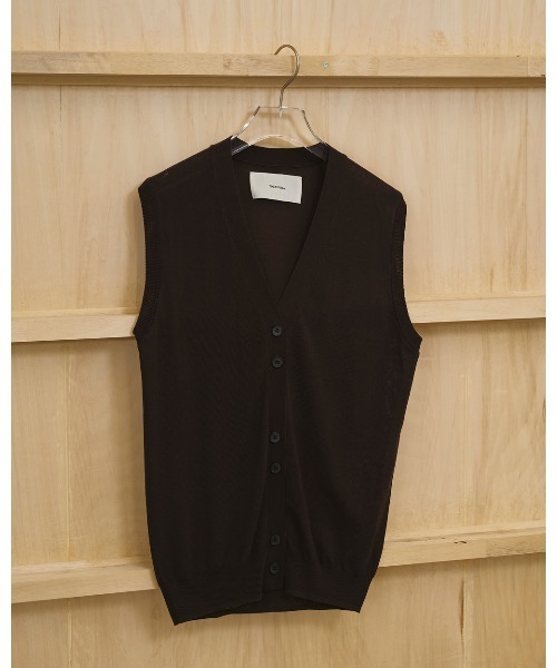 TODAYFUL(トゥデイフル)の「Tencelsilk Knit Vest(ベスト・レディース・キナリ/ブラック/ダークブラウン・FREE)」の11枚目の写真