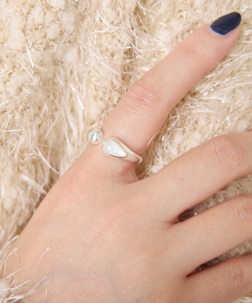 PAPILLONNER（パピヨネ）の「アシメリング（リング・レディース・シルバー・FREE）」の3枚目の写真