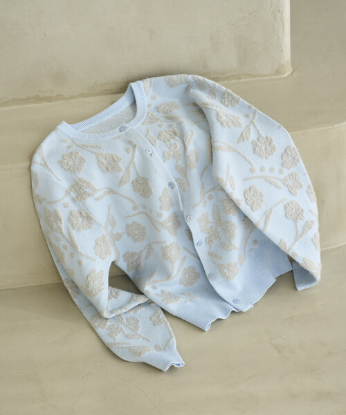 Firsthand(ファーストハンド)の「Firsthand/ファーストハンド フラワージャガード ニットカーディガン(カーディガン/ボレロ・レディース・グレー/チャコールグレー/サックスブルー・ONE SIZE)」の1枚目の写真