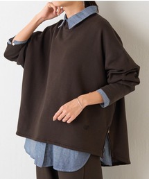 刺繍入り裏ボアトレーナー